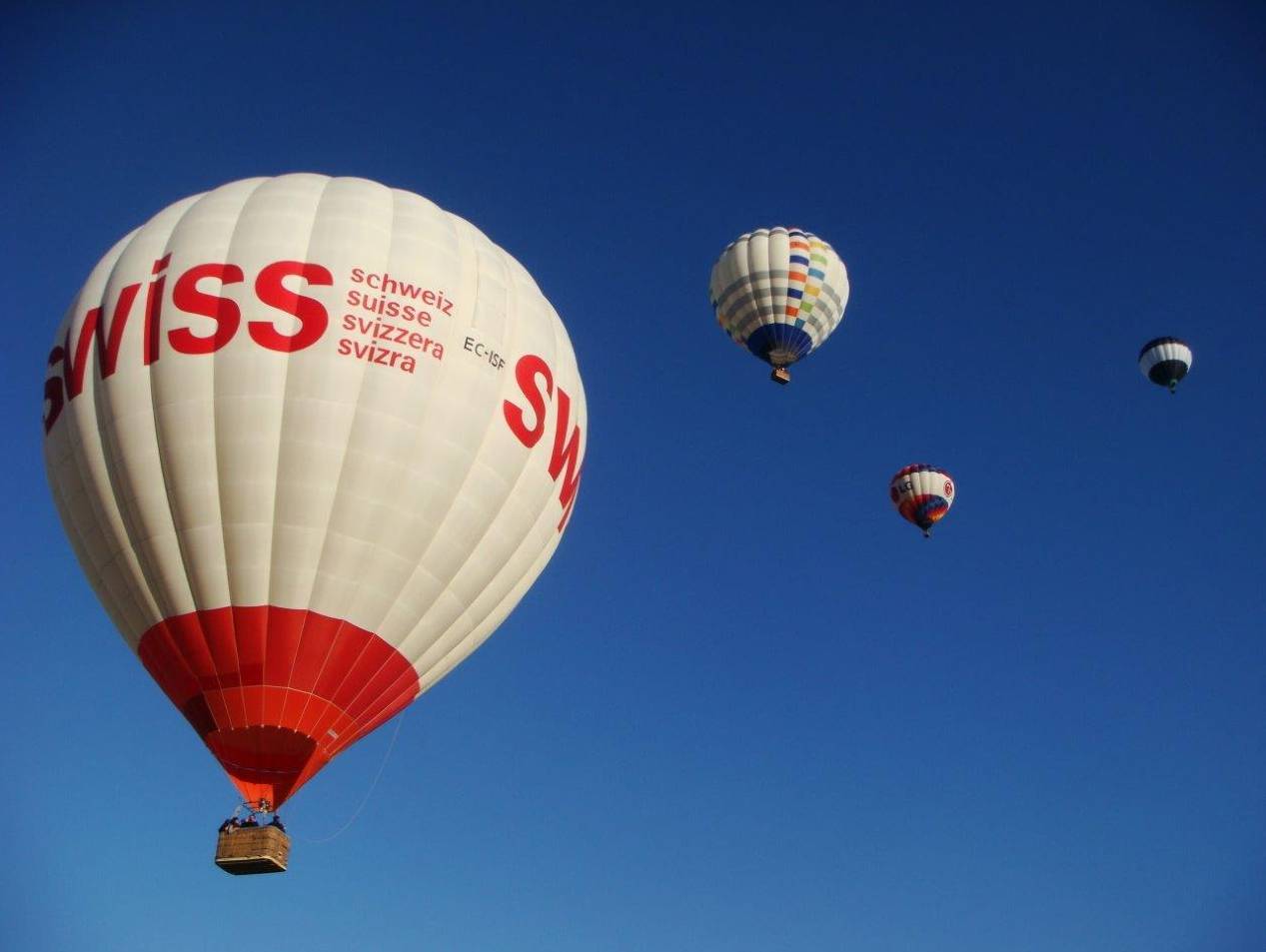 Los globos son aeronaves matriculadas y reguladas por AESA.