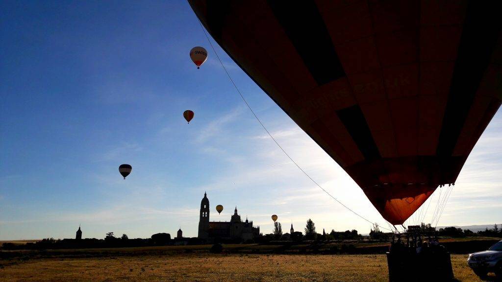 Hot air balloon takeoff