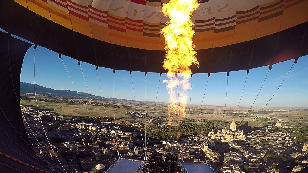 Hot air balloons fly thanks to the heat generated in the burners that is produced by the combustion of propane
