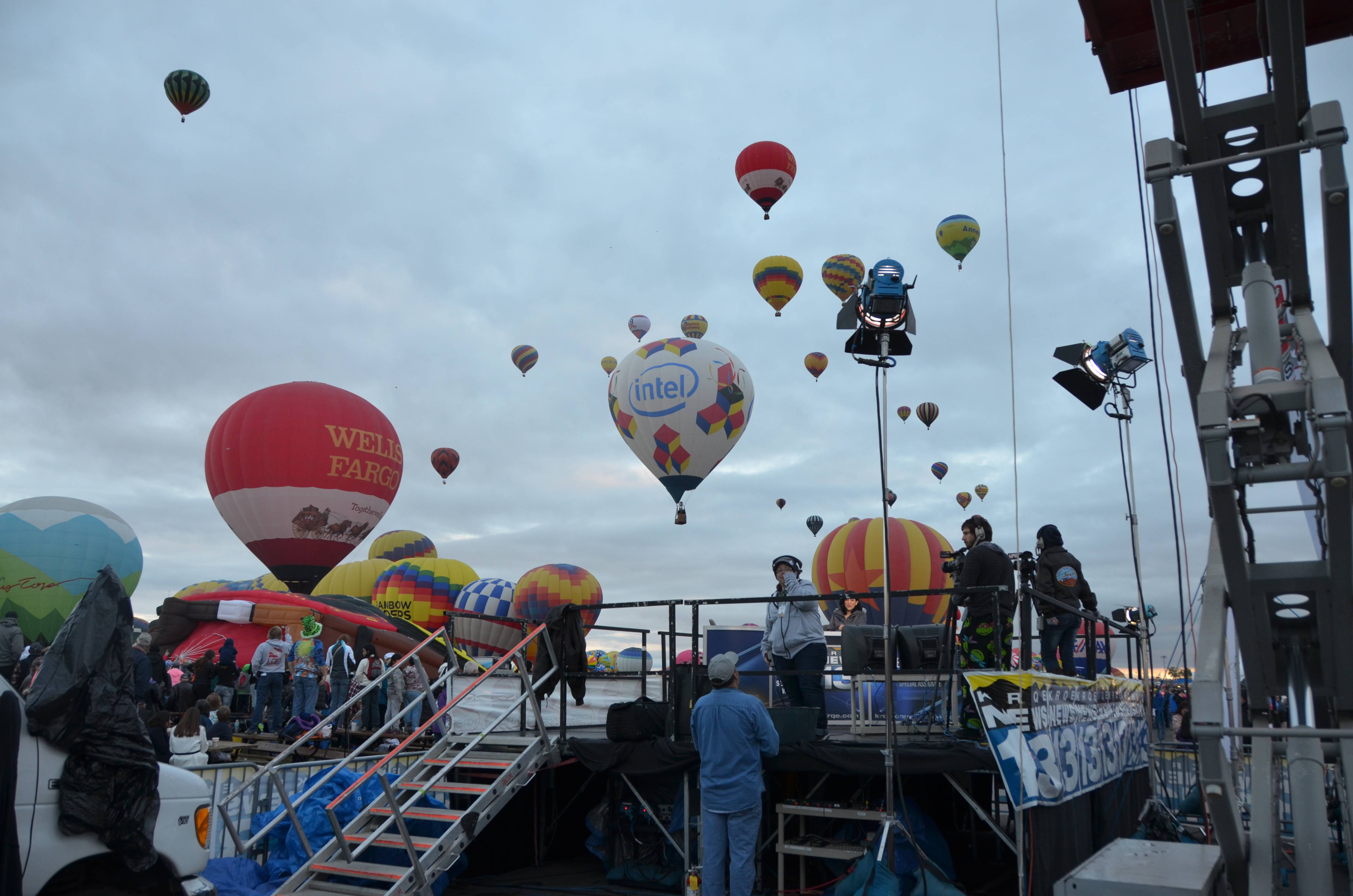 GLOBOS AEROSTÁTICOS PUBLICITARIOS