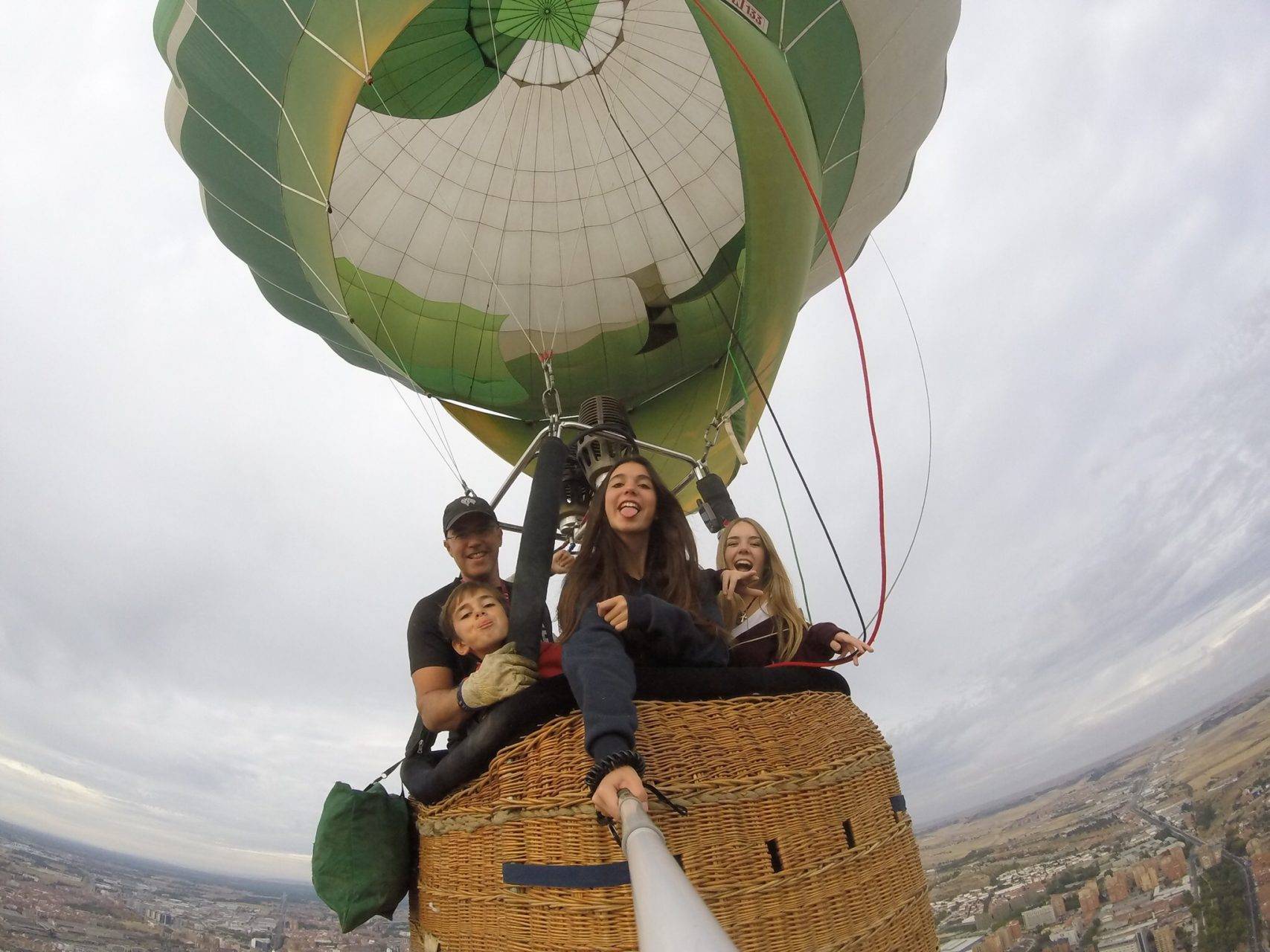 ¿Puedo volar en globo? si soy... Descubre las restricciones o precauciones