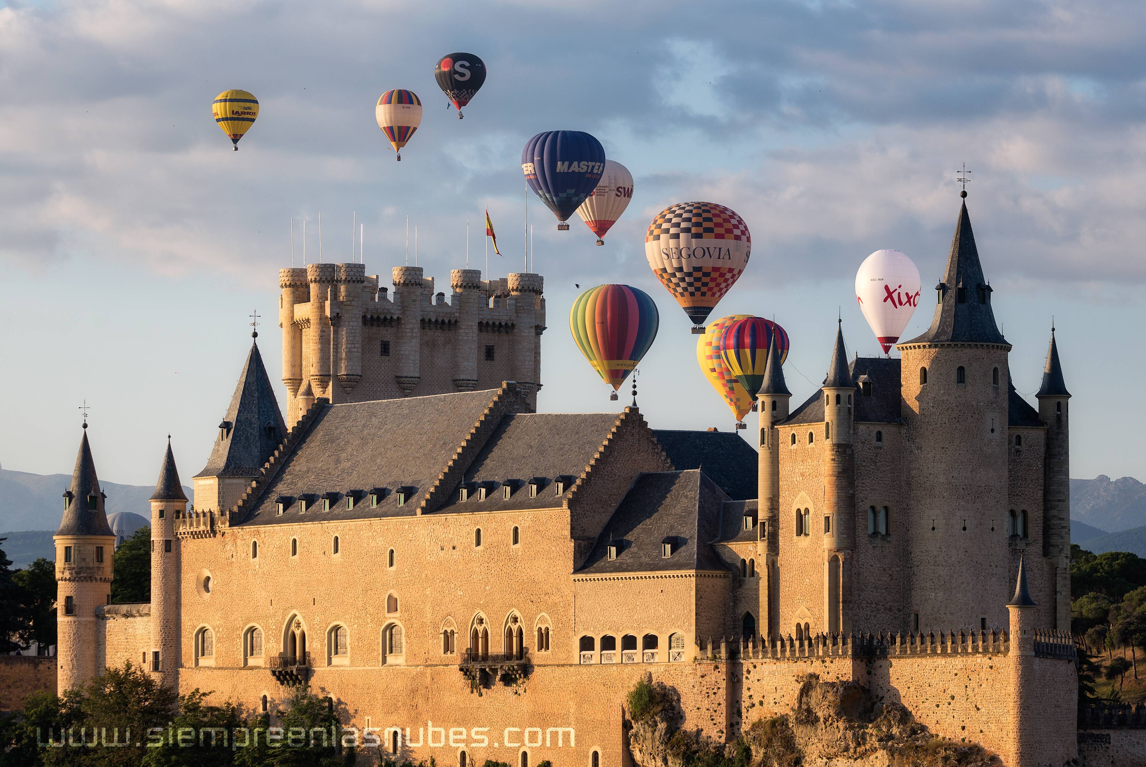 Fondo de pantalla ordenador Festival de globos de Segovia Fondo de pantalla ordenador Festival de globos de Segovia