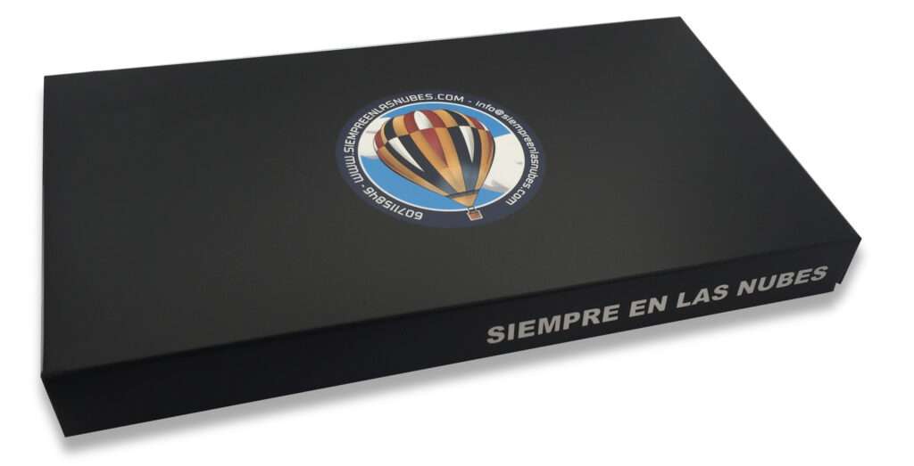 Caja regalo de Siempre en las nubes. El elegante envoltorio de una aventura inolvidable