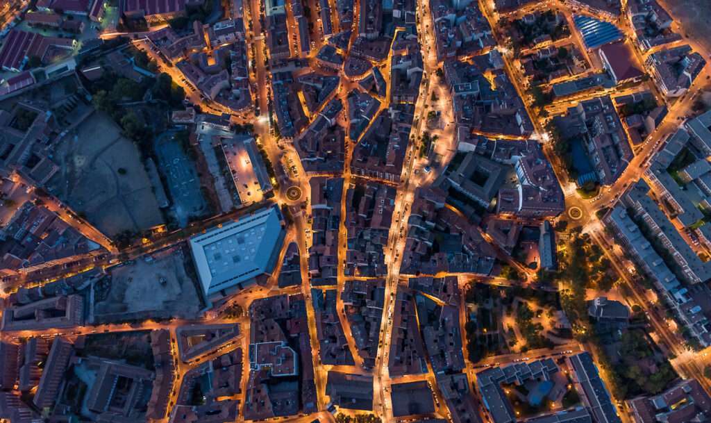 Vuelo nocturno en globo.ciudades