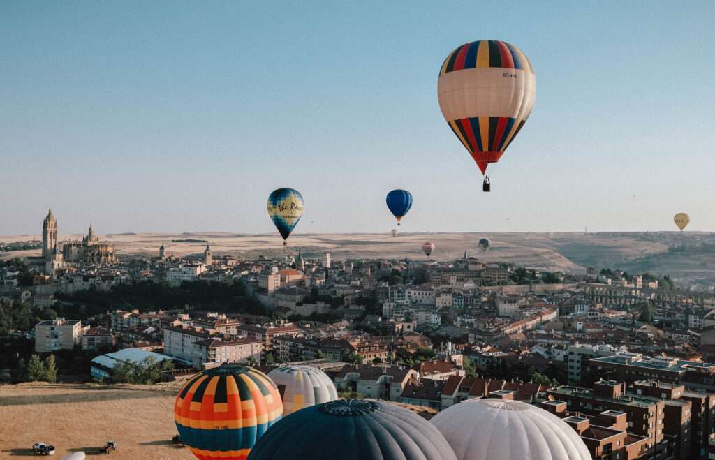 Volar en el Festival de Globos de Segovia 2026